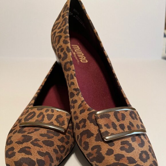 Munro NWOT Mara Leopard Print Suede Slip-On Pumps 9W (D) - Picture 2 of 9